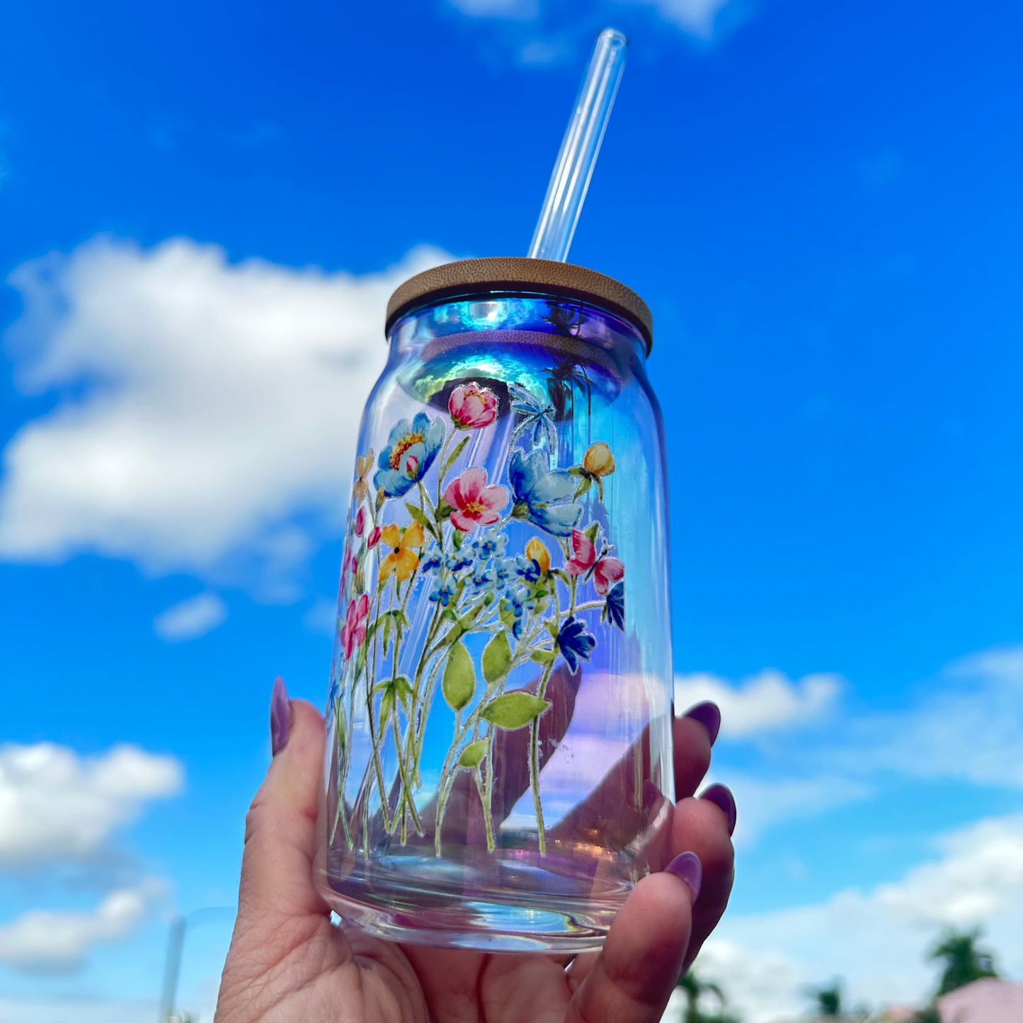 holographic glass with a bunch of flower design , bamboo lid and glass straw