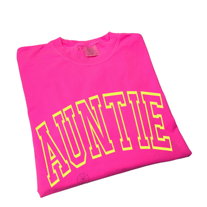 Auntie Comfort Colors T-Shirt – Puff Print Tee for Cool Aunts