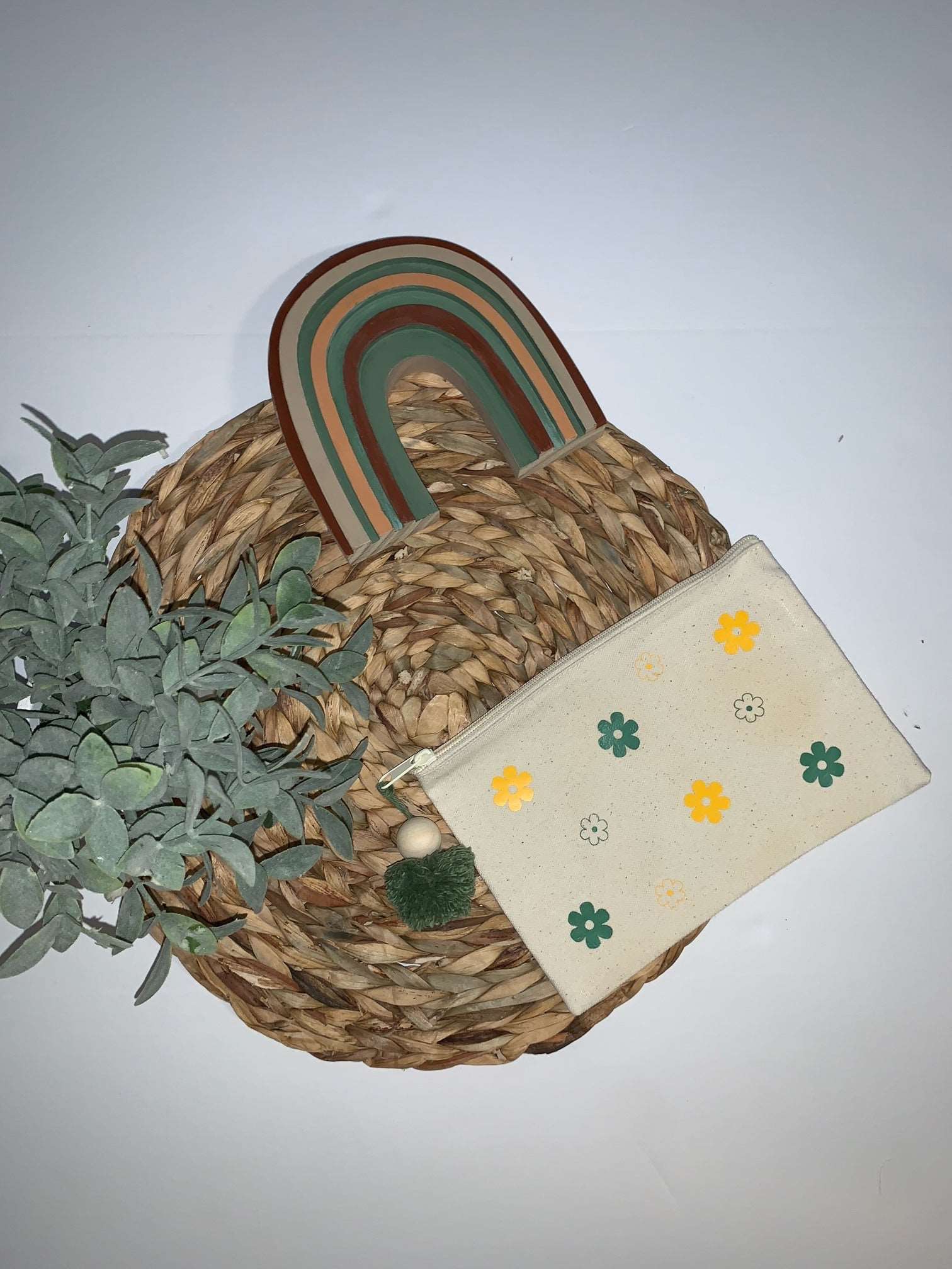 Retro Flower Pouch